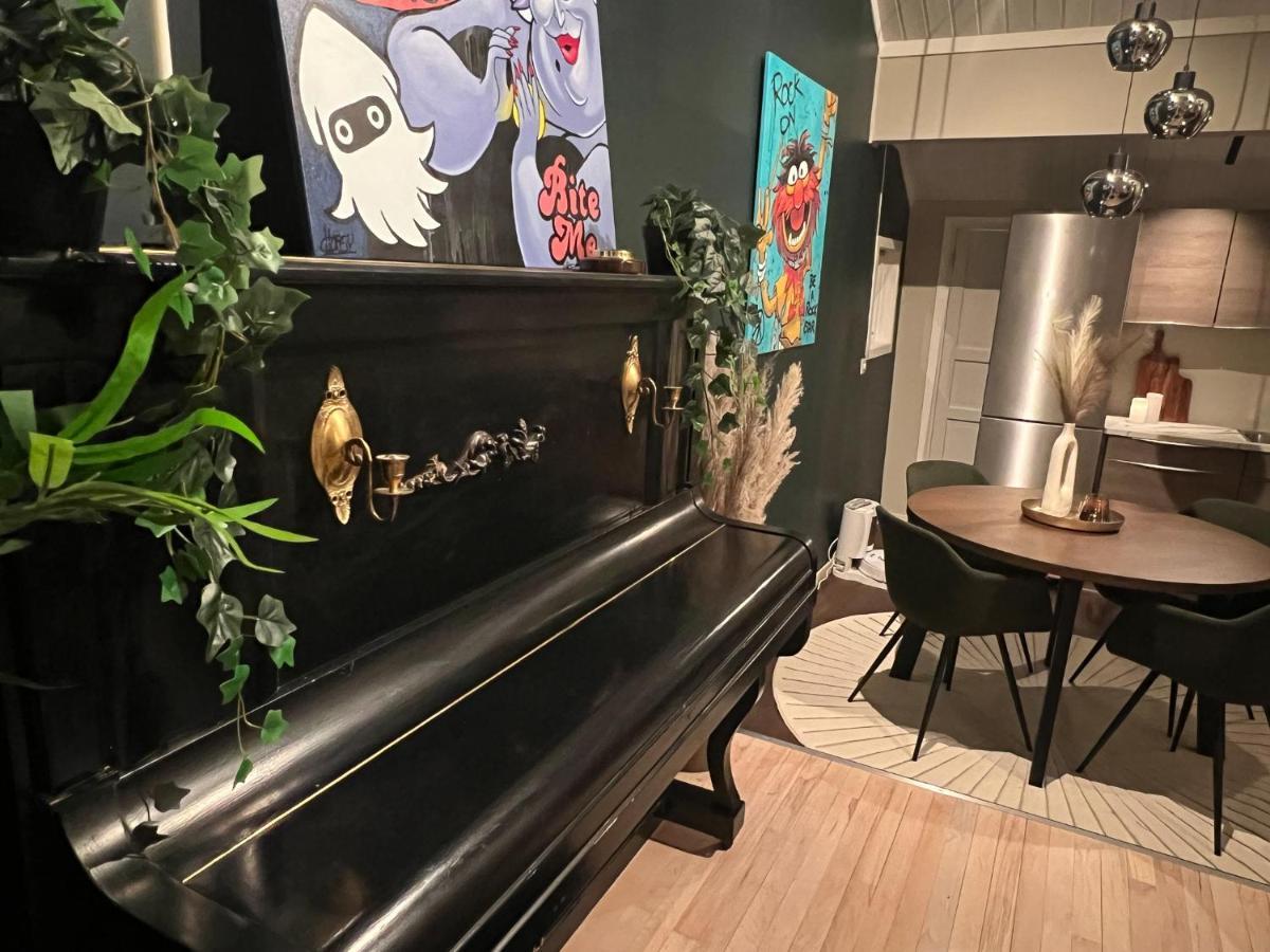 Charming Loft Retreat On Tromso'S Historic Main Street: 3-Minute Stroll To City Square 外观 照片